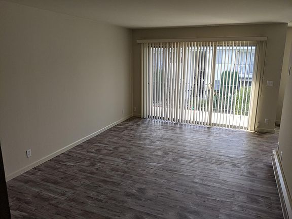 5th image of 187 Acalanes Dr APT 11