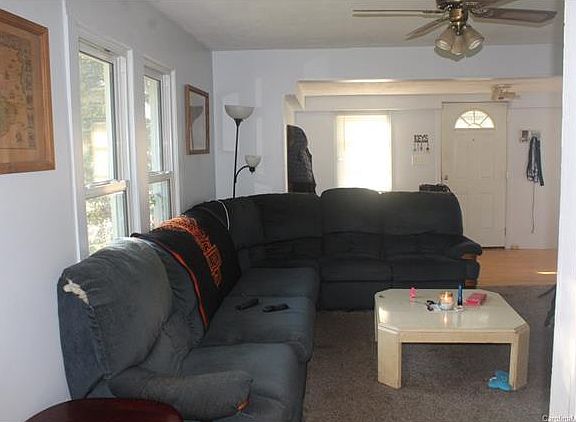 4th image of 125 Broom St