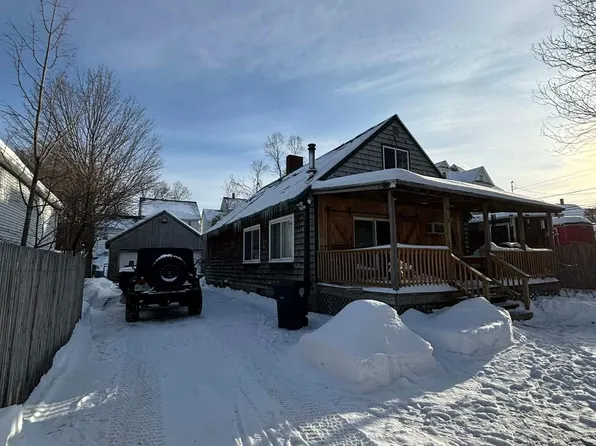 17 Crown Street, Nashua, NH 03060