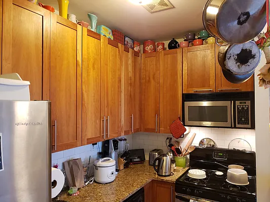 Rented by Avenue Sotheby's International Realty | media 9
