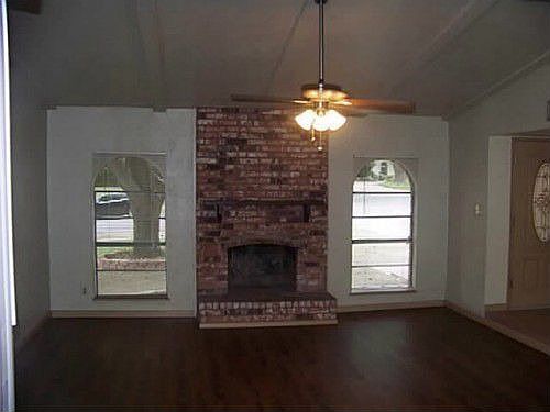 3rd image of 519 Shawn Ct