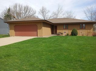 1100 E Sunset Ave, Appleton, WI 54911