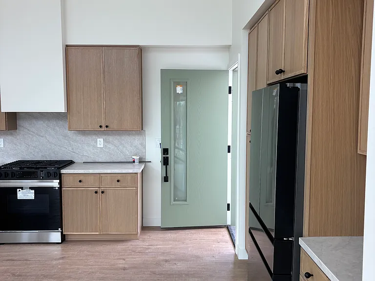 4050 Sequoia St — Photo 1