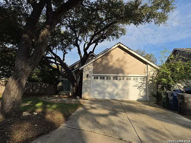 3 bed, 2.0 bath, 1520 sqft, $1,900 — Photo 1