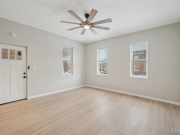 5th image of 3150 Mount Pleasant St