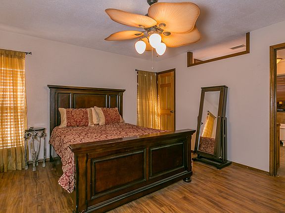 4th image of 17601 Fm 2186