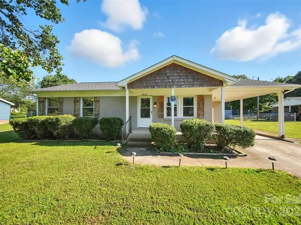 4606 Cloverwood Ln, Gastonia, NC 28052