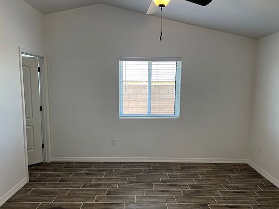 2nd image of 3991 San Gabriel St