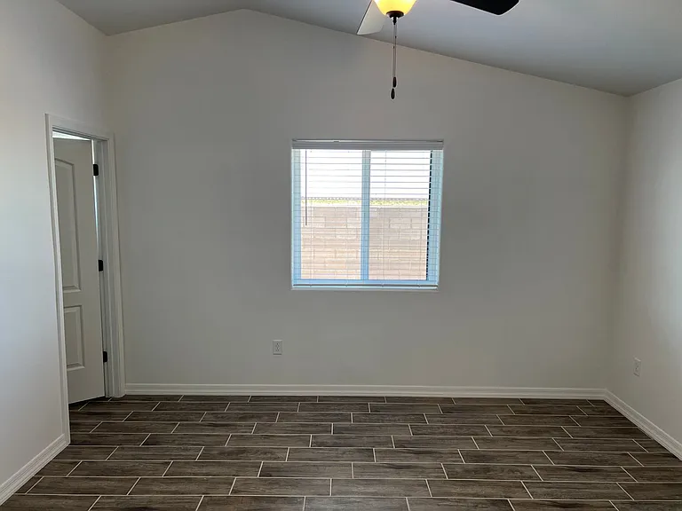 3991 E San Gabriel St — Photo 2