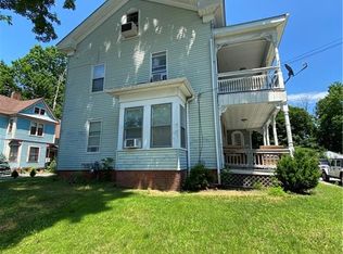 106 S Main St, Putnam, CT 06260