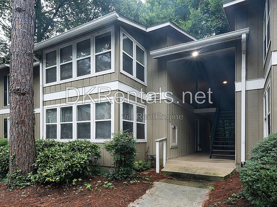 1st image of 5143 Roswell Rd NE #9