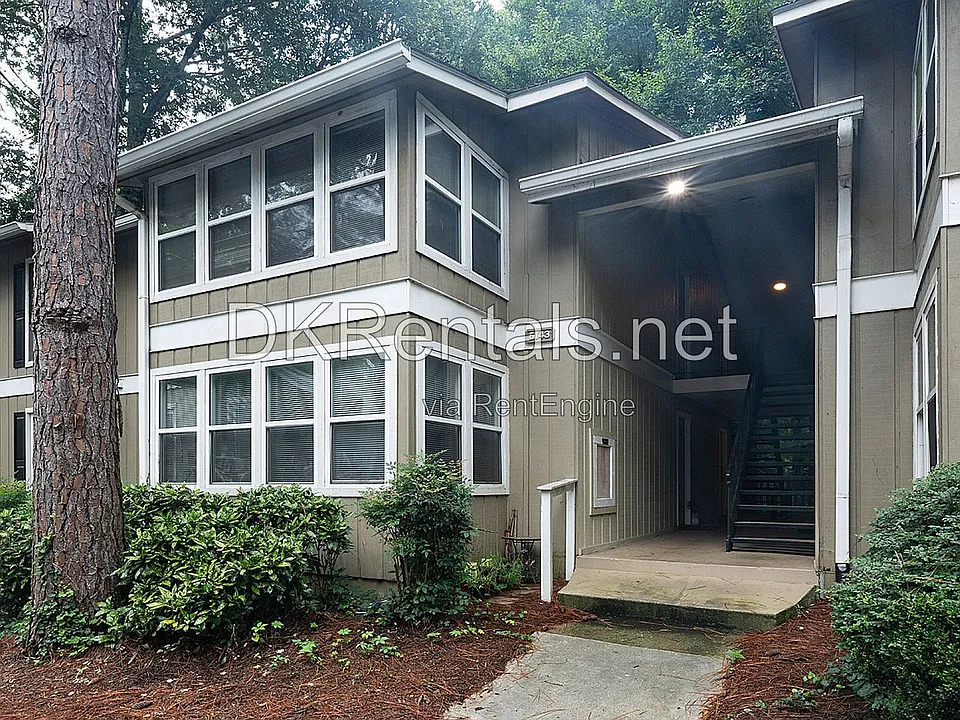 5143 Roswell Rd NE #9