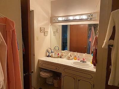 4th image of 122 Cherry Dr