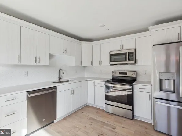 1164 S 18th