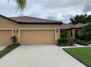 240 Shell Falls Dr, Apollo Beach, FL 33572