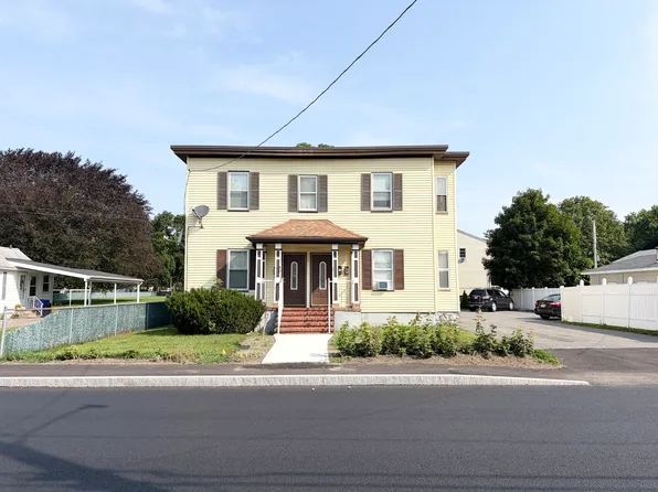 40 Jackson St #2R, Taunton, MA 02780