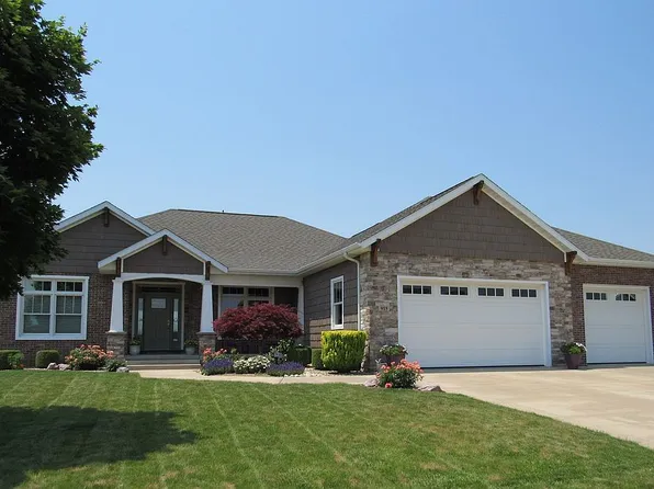 915 Nine Rock Rd, Sherman, IL 62684