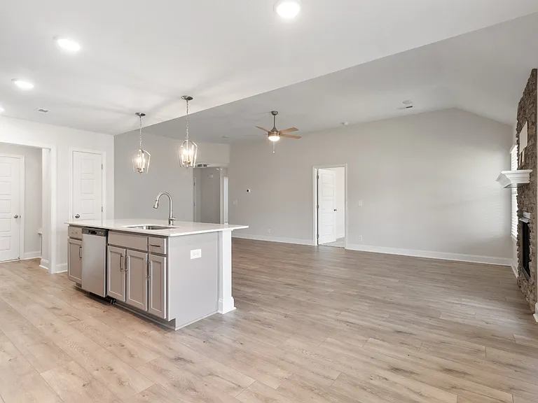 1402 Dan Brown Dr — Photo 12