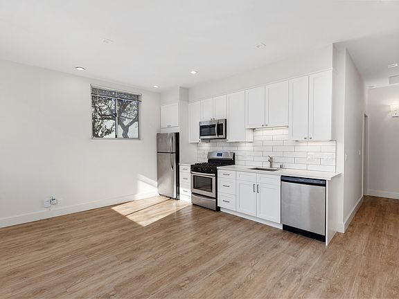 2nd image of 2898 23rd St #2898