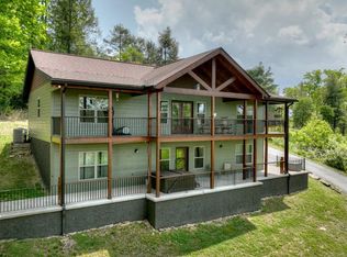 109 Jonagold Ln, Blue Ridge, GA 30513