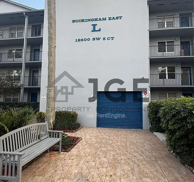 12600 Sw Ct #5-208L