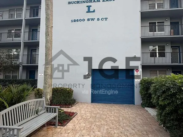 12600 Sw Ct #5-208L, Hollywood, FL 33027