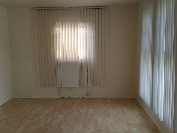 4th image of 233 N Cordova St #B