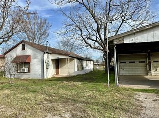 1148 Old Nails Creek Rd, Giddings, TX 78942