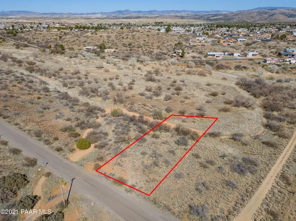 19896 E Fremont Dr, Mayer, AZ 86333