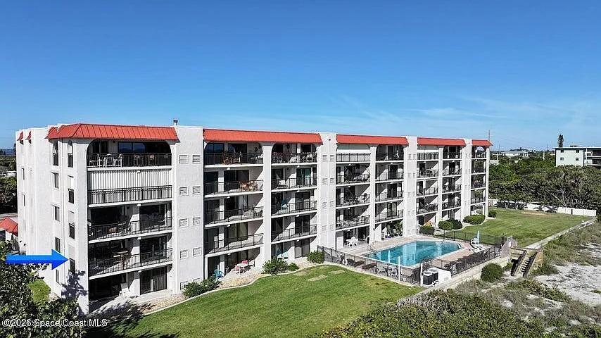 2 bed, 2.0 bath, 1475 sqft, $3,500 — Photo 3