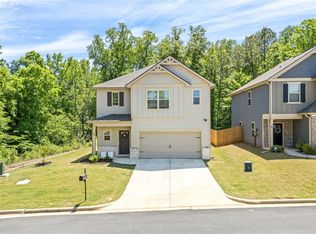 865 Lismore Dr, Opelika, AL 36804