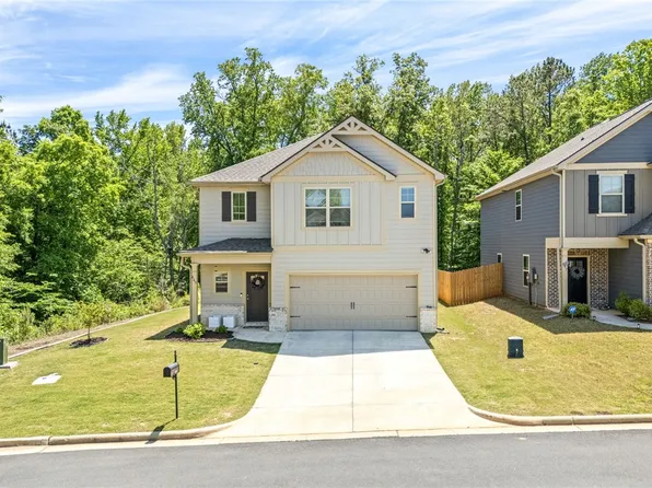 865 Lismore Dr, Opelika, AL 36804