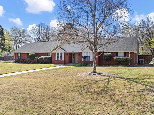 2303 W 5th St, Russellville, AR 72801