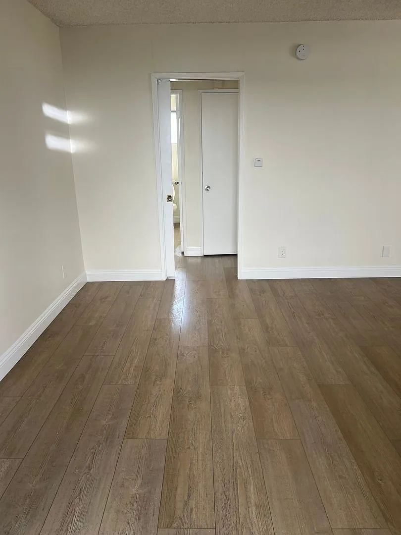 1 bed, 1.0 bath, 650 sqft, $2,289 — Photo 3