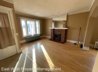 1819 E Superior St APT 1, Duluth, MN 55812