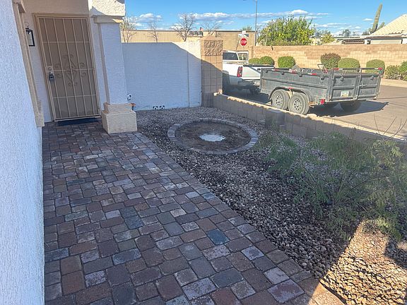 New paver front walkway