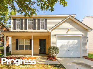 3017 Robin Terry Ct, Charlotte, NC 28208