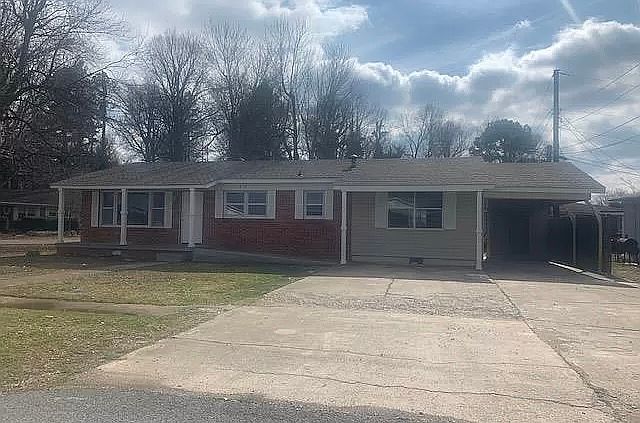 Plenty of parking! One parking spot with cover!