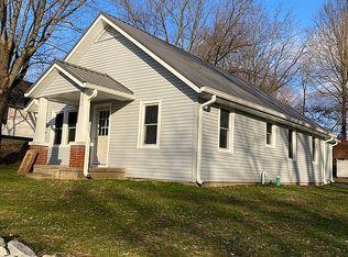 320 E Spring St, Bloomfield, IN 47424