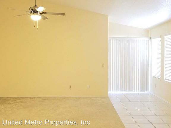 3rd image of 10526 W Mohawk Ln
