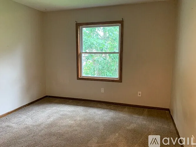 2230 Davis St — Photo 5