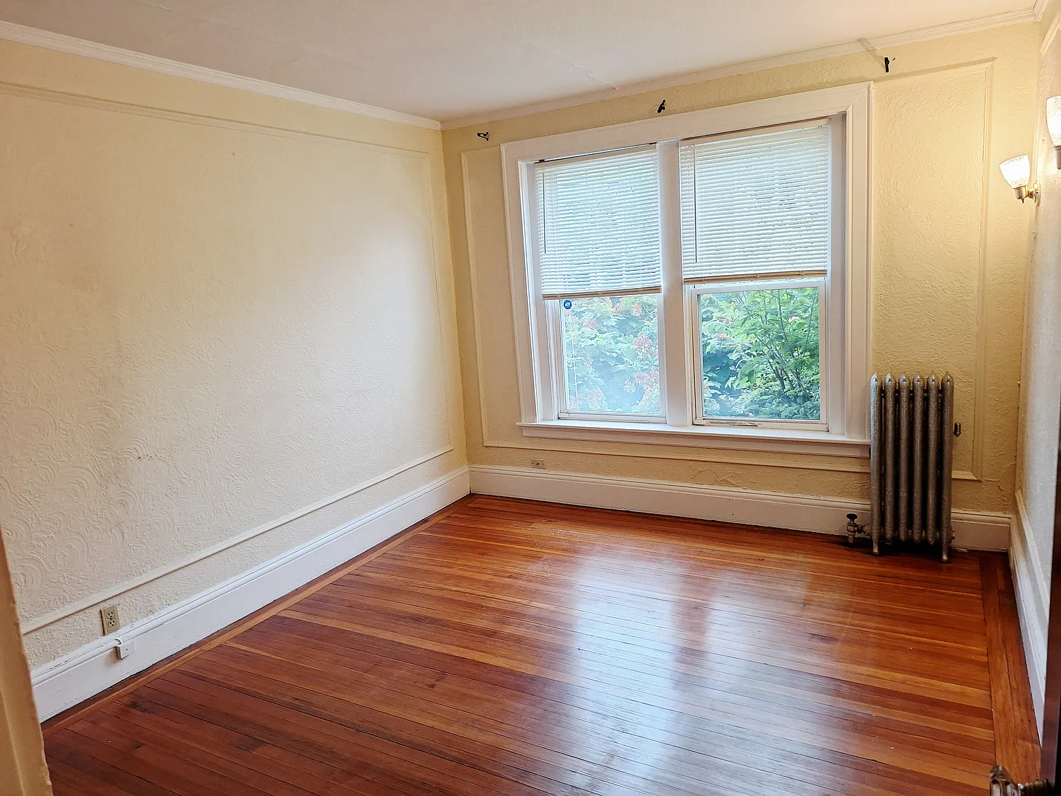 1 bed, 837 sqft, $1,700 — Photo 4