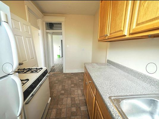 3rd image of 25-21 23rd St #C3