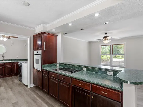136 Dixie Ln, Youngsville, NC 27596