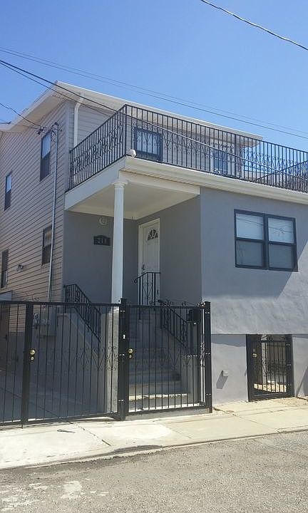 1st image of 218 Beach 40 St