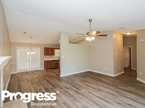 5th image of 1105 Atterbury Cir S