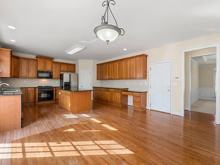1251 Irwin Lake Way — Photo 8