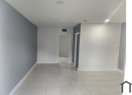 4th image of 2479 NW 98th St #1