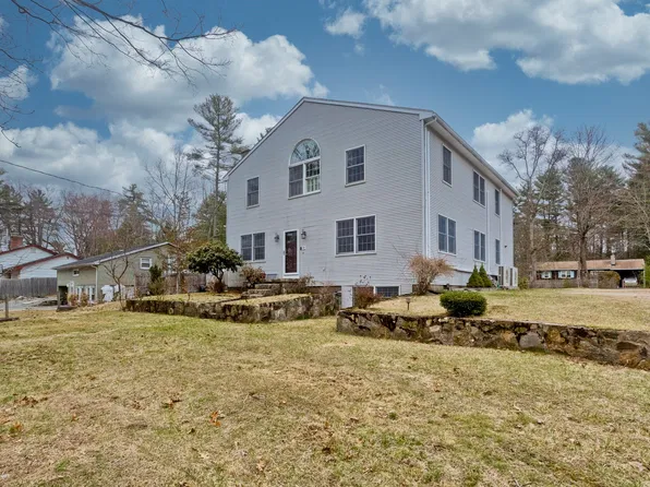 16 Poole Rd, Belchertown, MA 01007