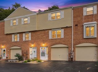 37 Oxford Ct, Pittsburgh, PA 15237